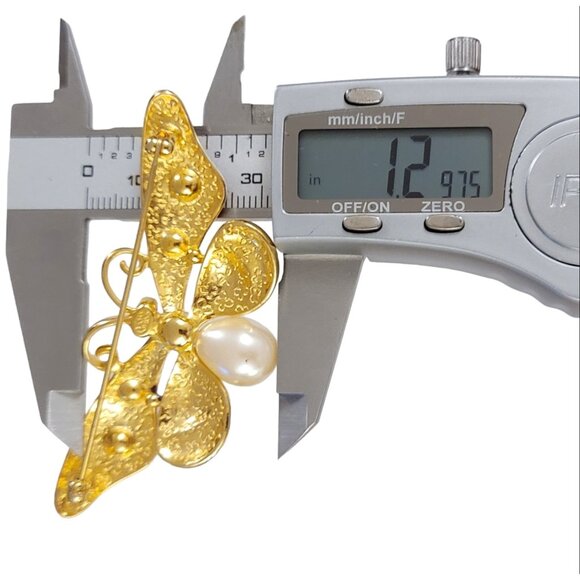 Joan Rivers Gold Tone Enamel Rhinestone Faux Pearl Butterfly Brooch, Signed K523 - Picture 8 of 9